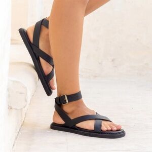 NWT Liberte Leather Havana Wrap Leather Sandals